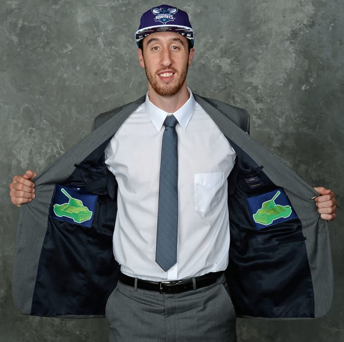2015-NBA-Draft-fashion-Frank-Kaminsky.jpg